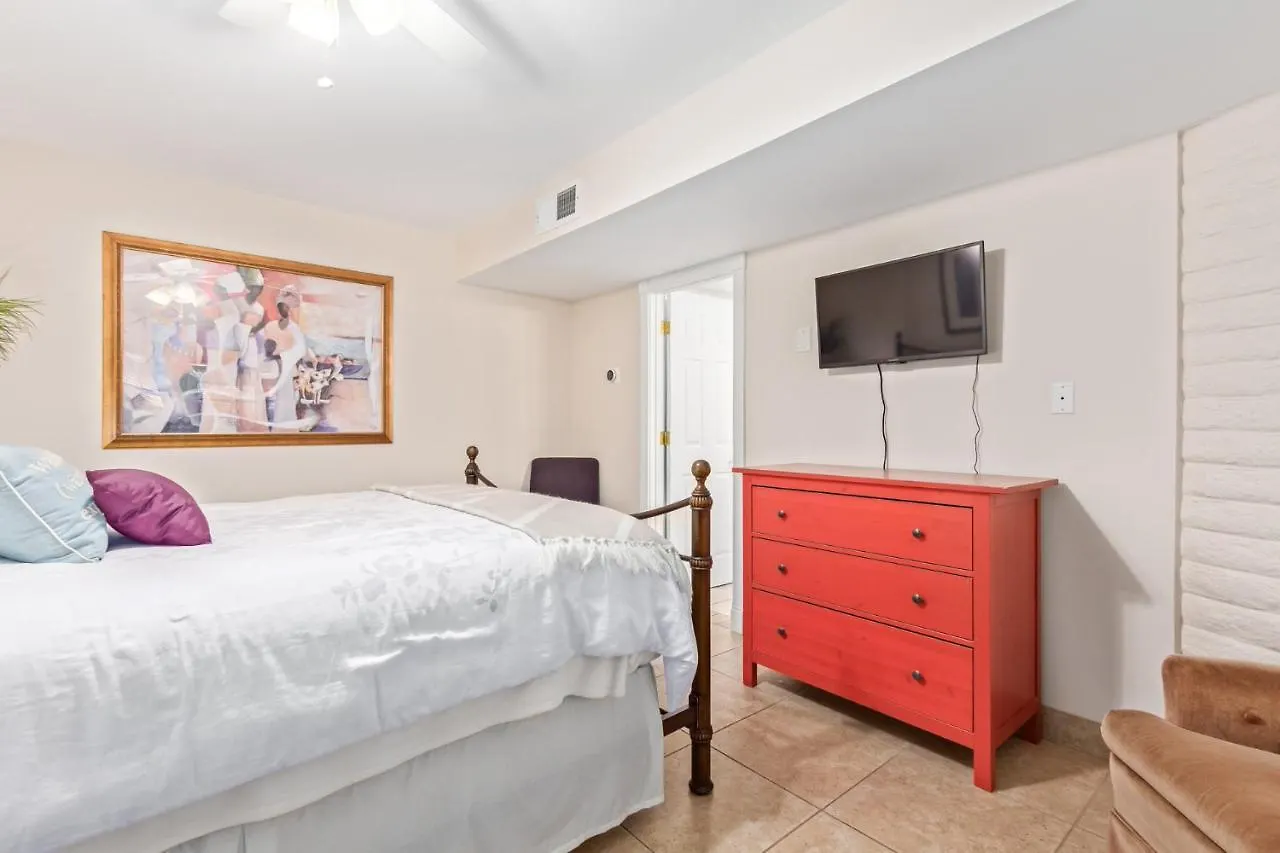 Desert Rose Villas - Spotless Three Bedroom Villa In The Heart Of סקוטסדייל 0*,  ארצות הברית